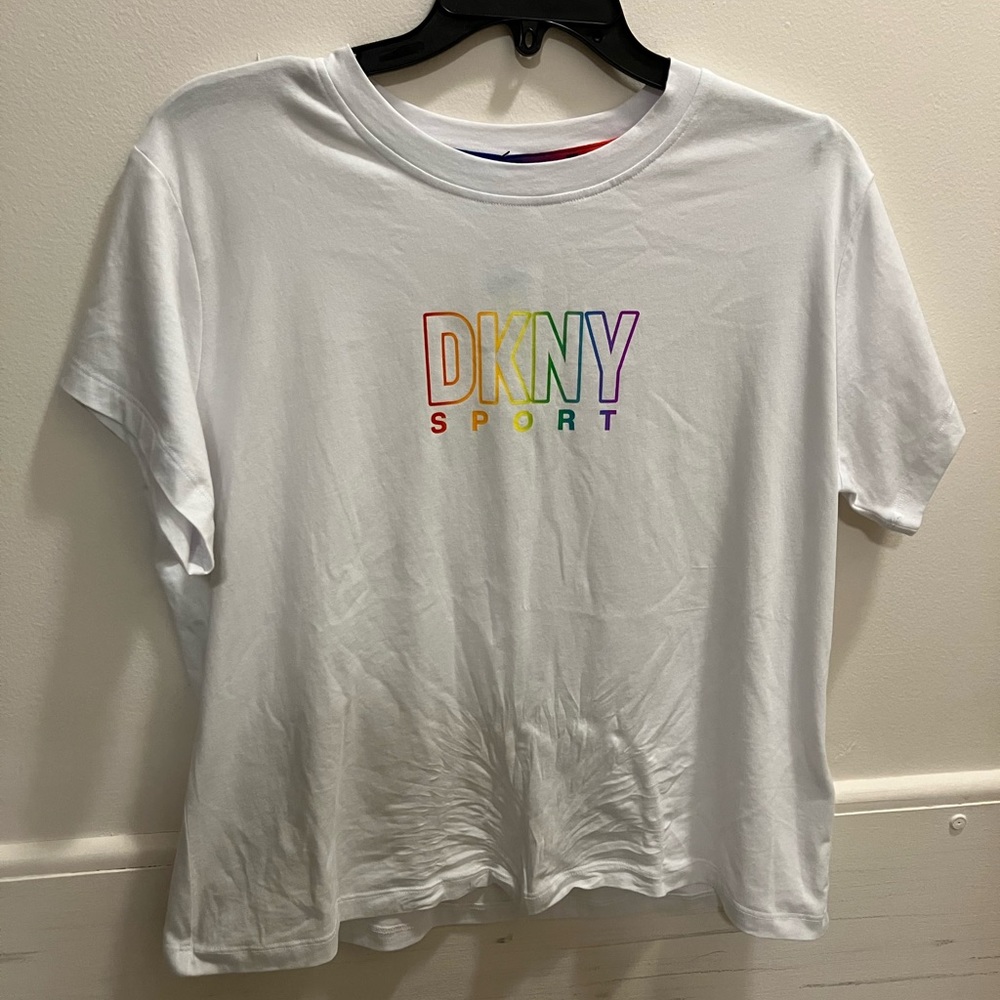 DKNY Ombré Logo Knot Front Tee